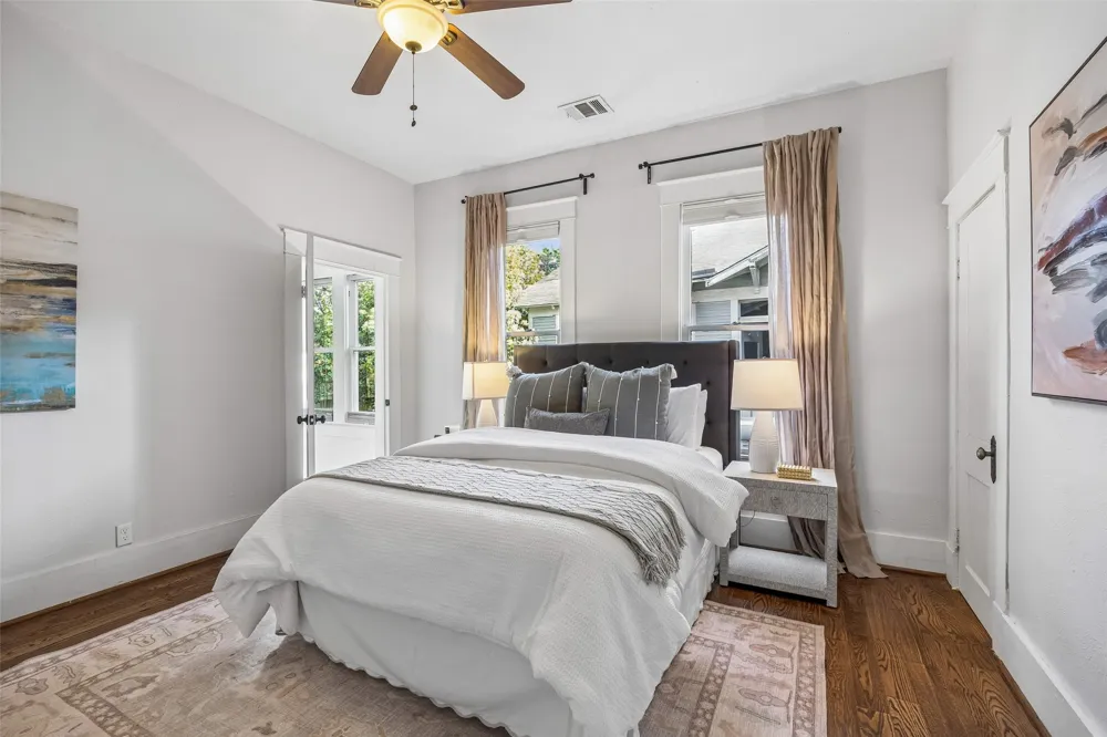 214 S Montclair Avenue Dallas, TX 75208