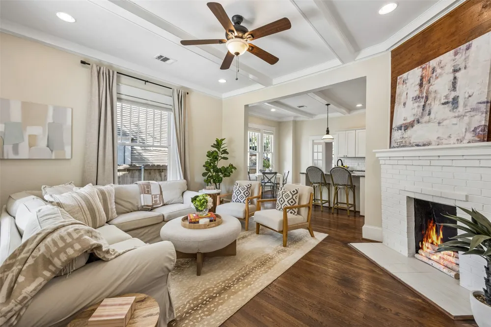 214 S Montclair Avenue Dallas, TX 75208