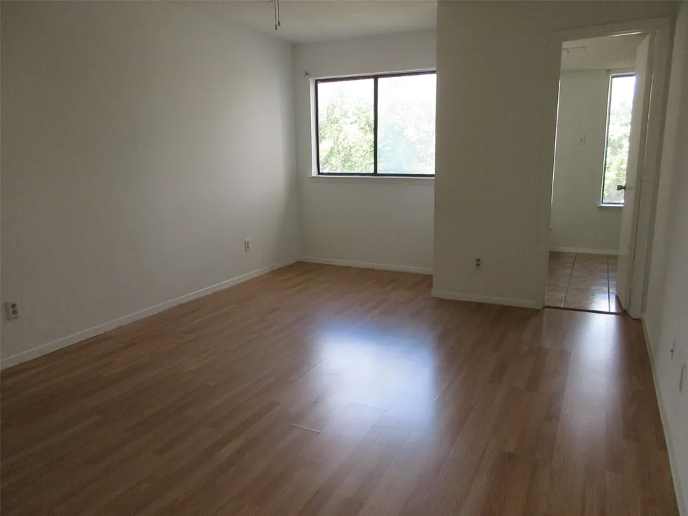 917 Turtle Cove #138 Irving, TX 75060