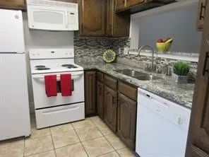 917 Turtle Cove #138 Irving, TX 75060