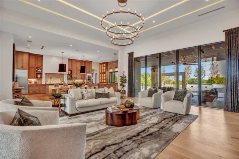 1 Golden Ranch Drive