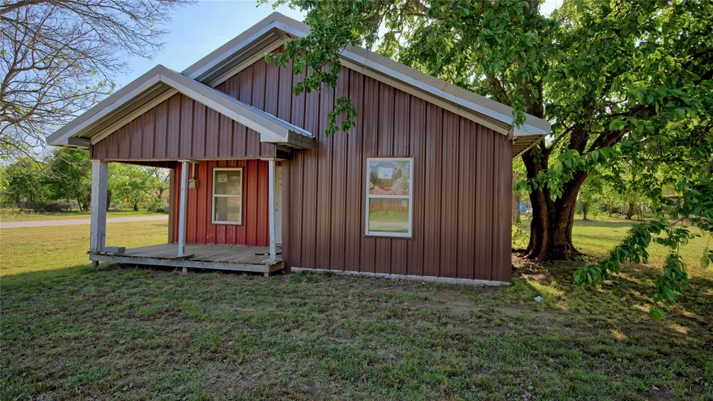 601 Baylor Street Nocona, TX 76255