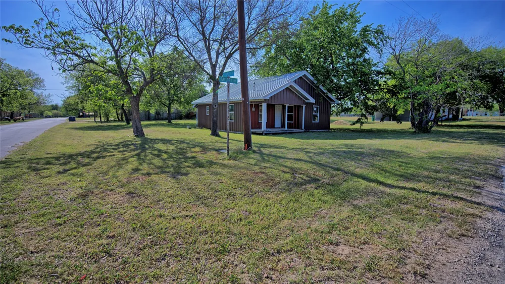 601 Baylor Street Nocona, TX 76255