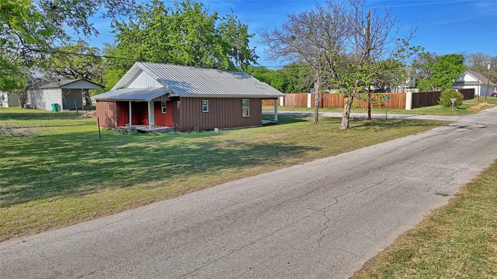 601 Baylor Street Nocona, TX 76255