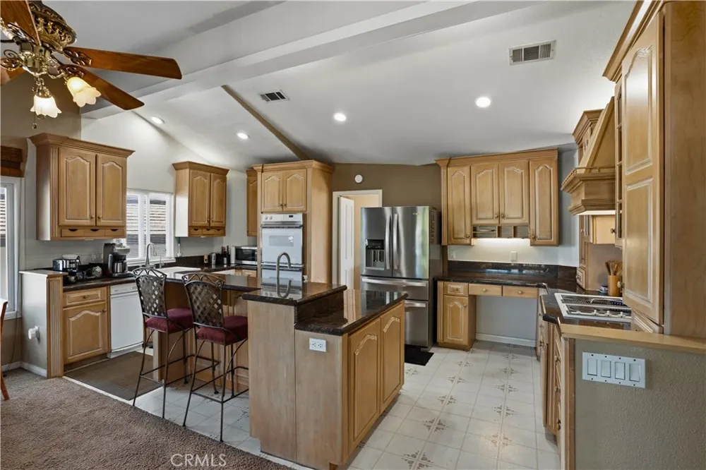 22470 Lighthouse Drive Canyon Lake, CA 92587