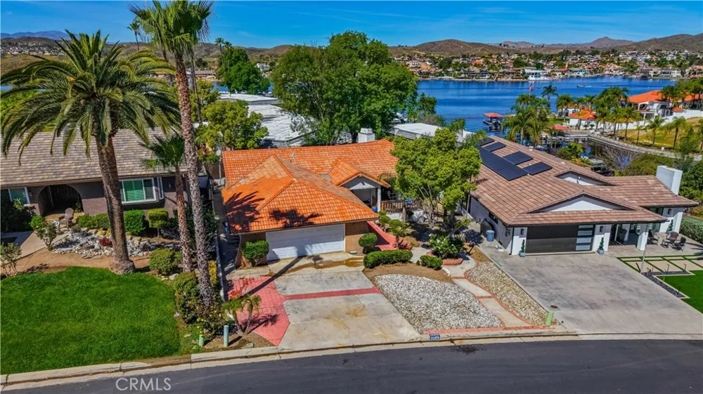 22470 Lighthouse Drive Canyon Lake, CA 92587