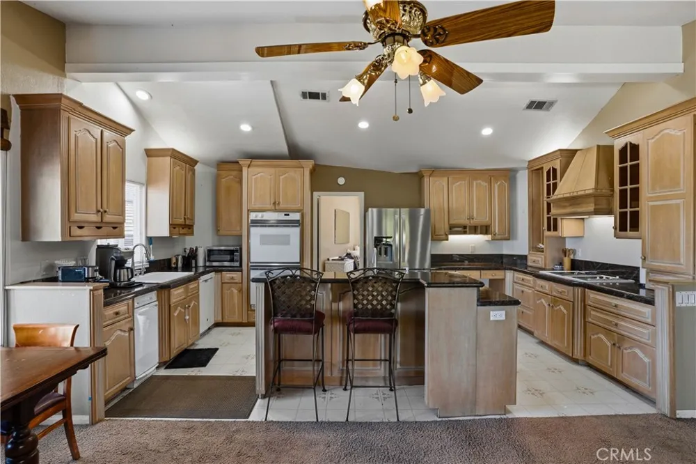 22470 Lighthouse Drive Canyon Lake, CA 92587