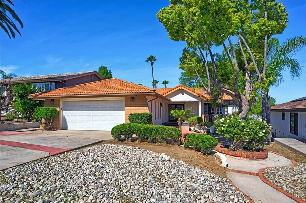 22470 Lighthouse Drive Canyon Lake, CA 92587