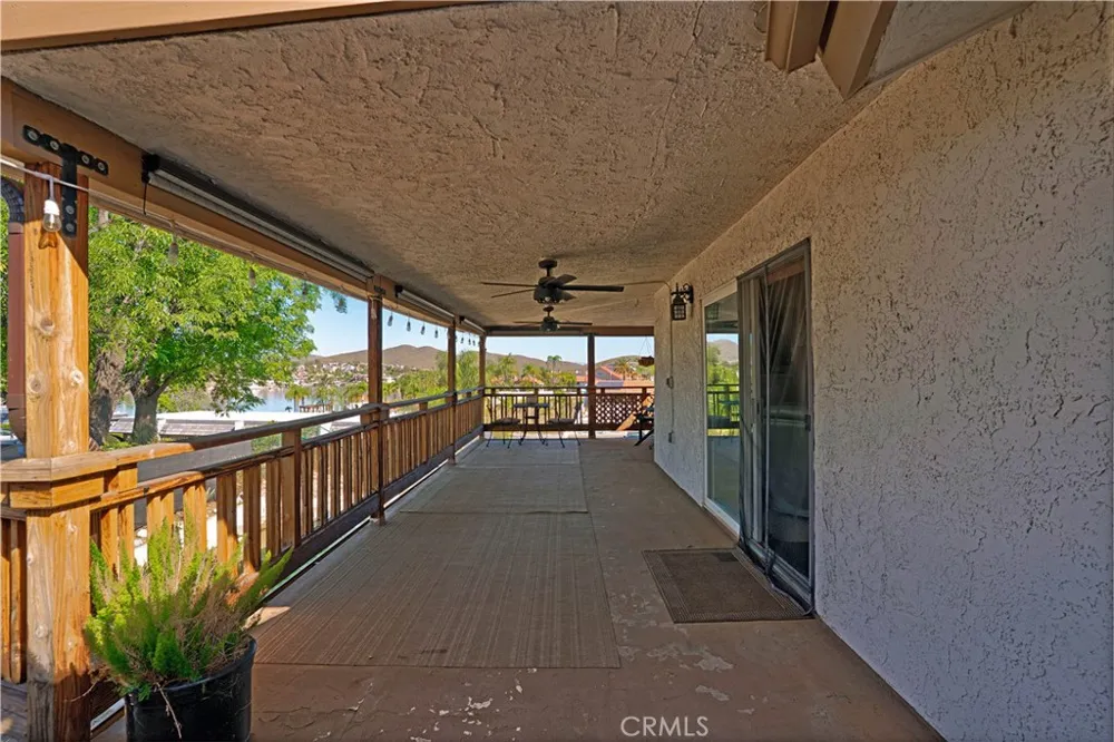 22470 Lighthouse Drive Canyon Lake, CA 92587