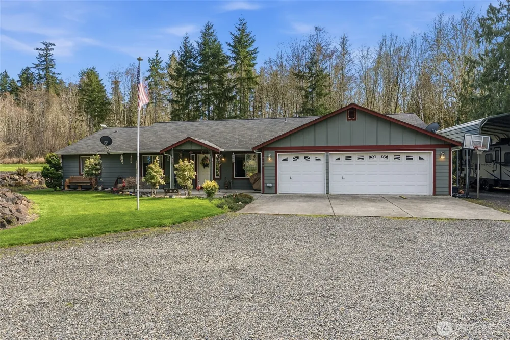 260 Trinity Drive Castle Rock, WA 98611