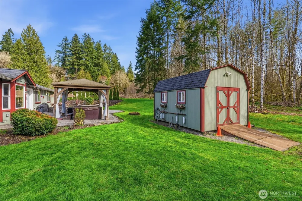 260 Trinity Drive Castle Rock, WA 98611