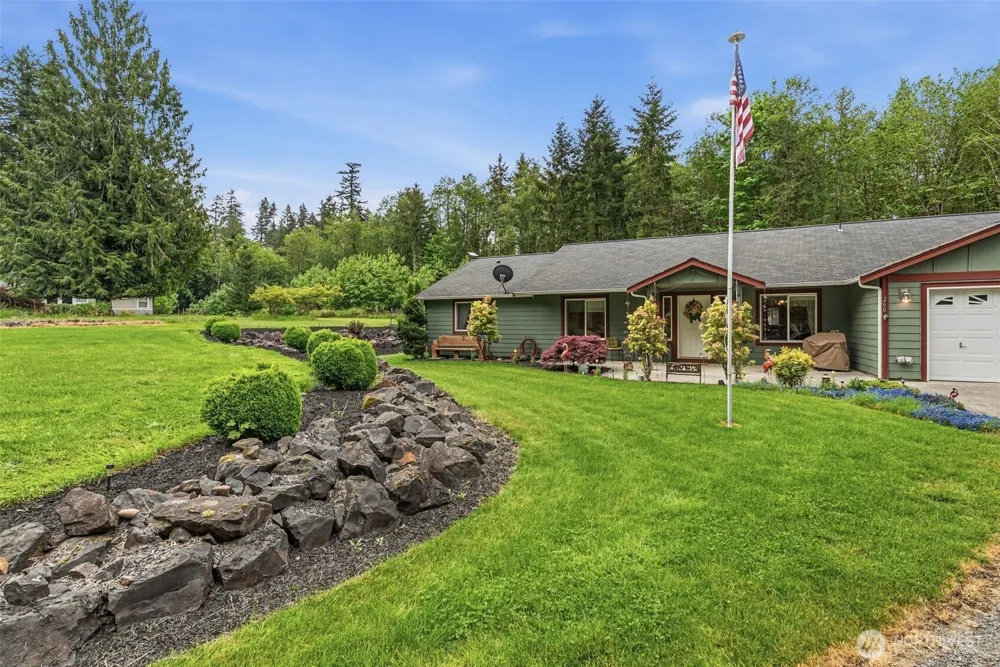 260 Trinity Drive Castle Rock, WA 98611
