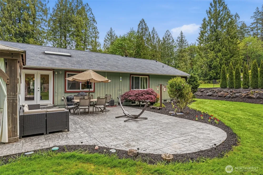260 Trinity Drive Castle Rock, WA 98611