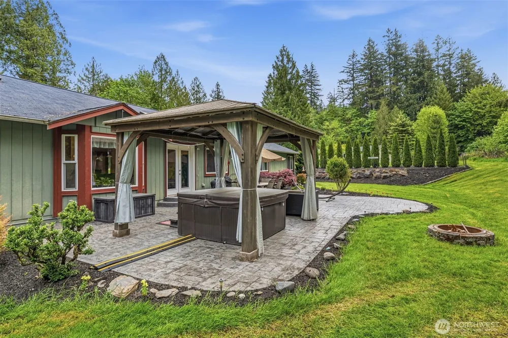 260 Trinity Drive Castle Rock, WA 98611