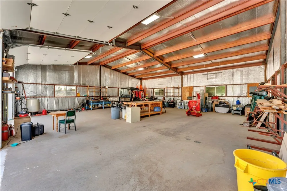 5020 County Road 252 Bertram, TX 78605
