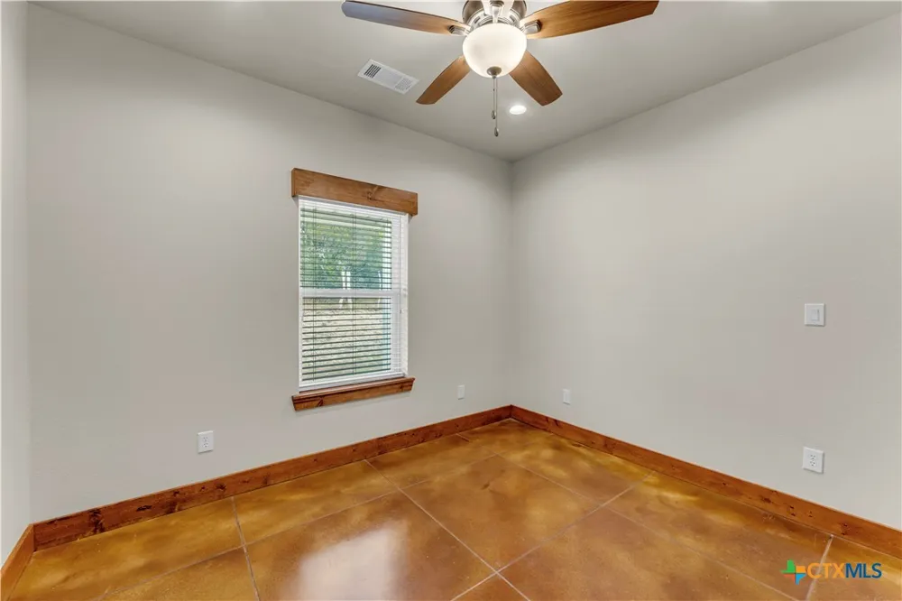 5020 County Road 252 Bertram, TX 78605