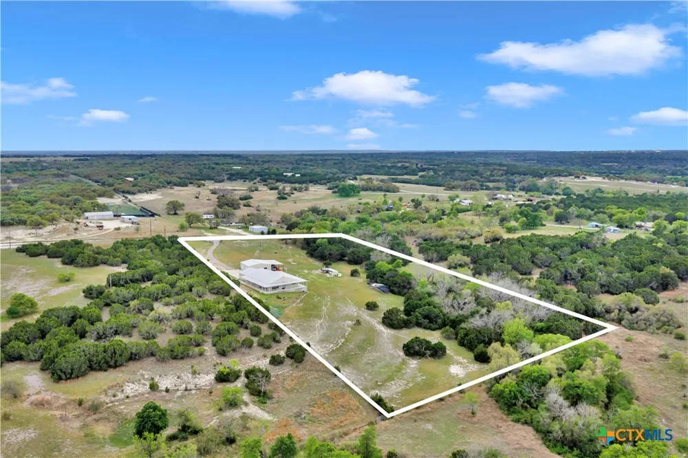 5020 County Road 252 Bertram, TX 78605
