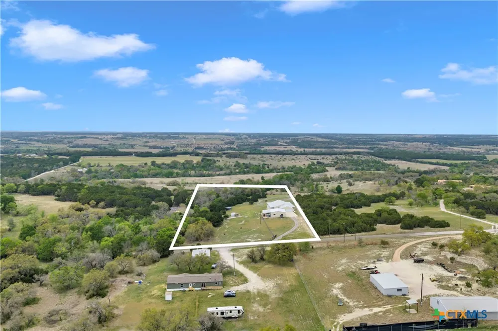 5020 County Road 252 Bertram, TX 78605