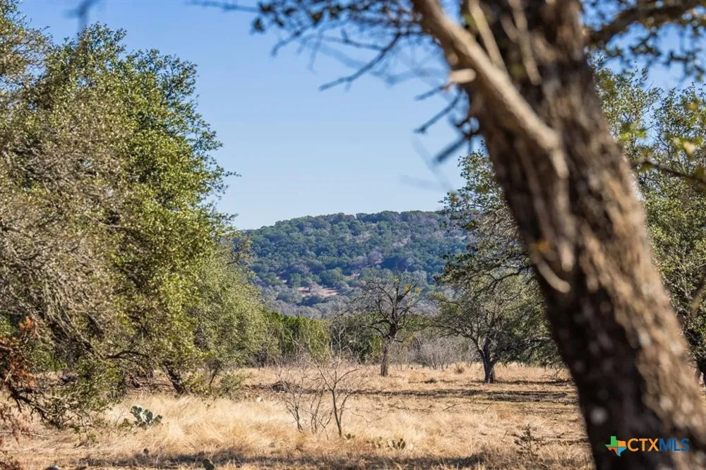 4772 County Road 340 Burnet, TX 76905