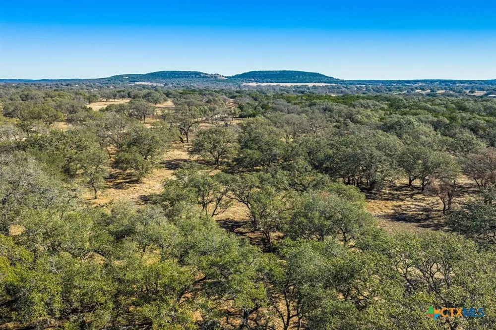 4772 County Road 340 Burnet, TX 76905