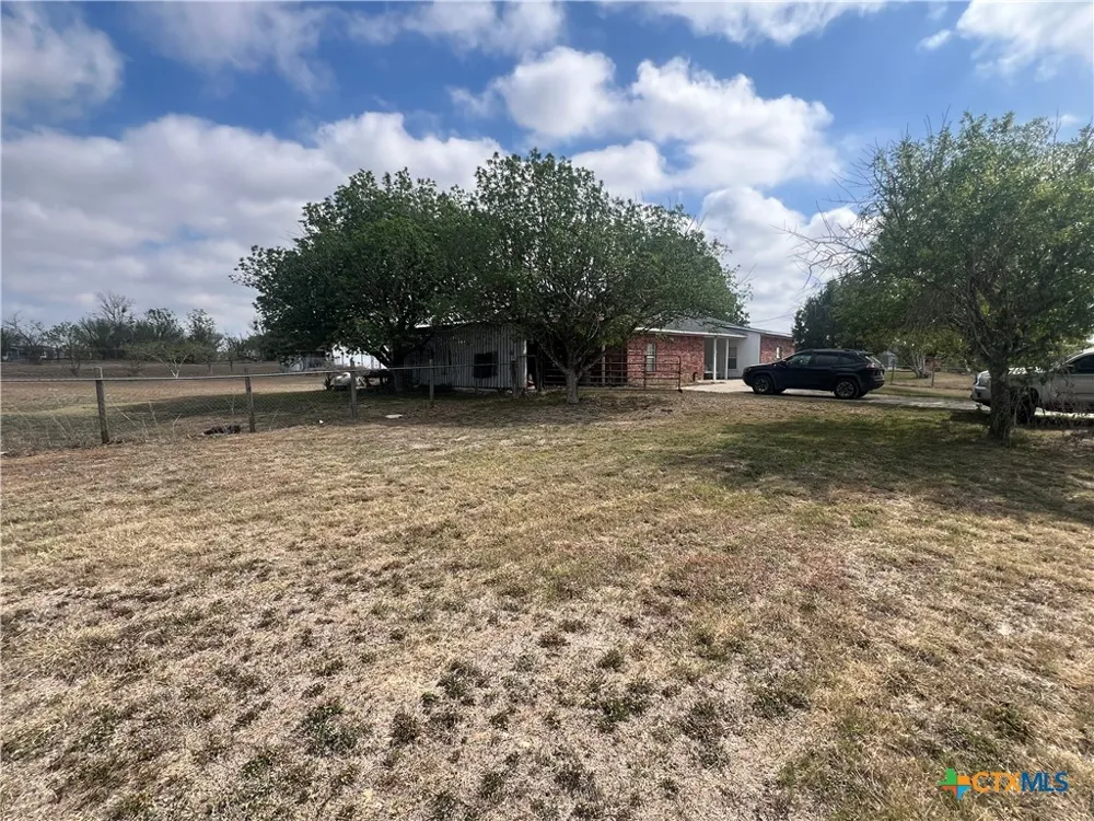 624 Crest Circle Drive San Marcos, TX 78666