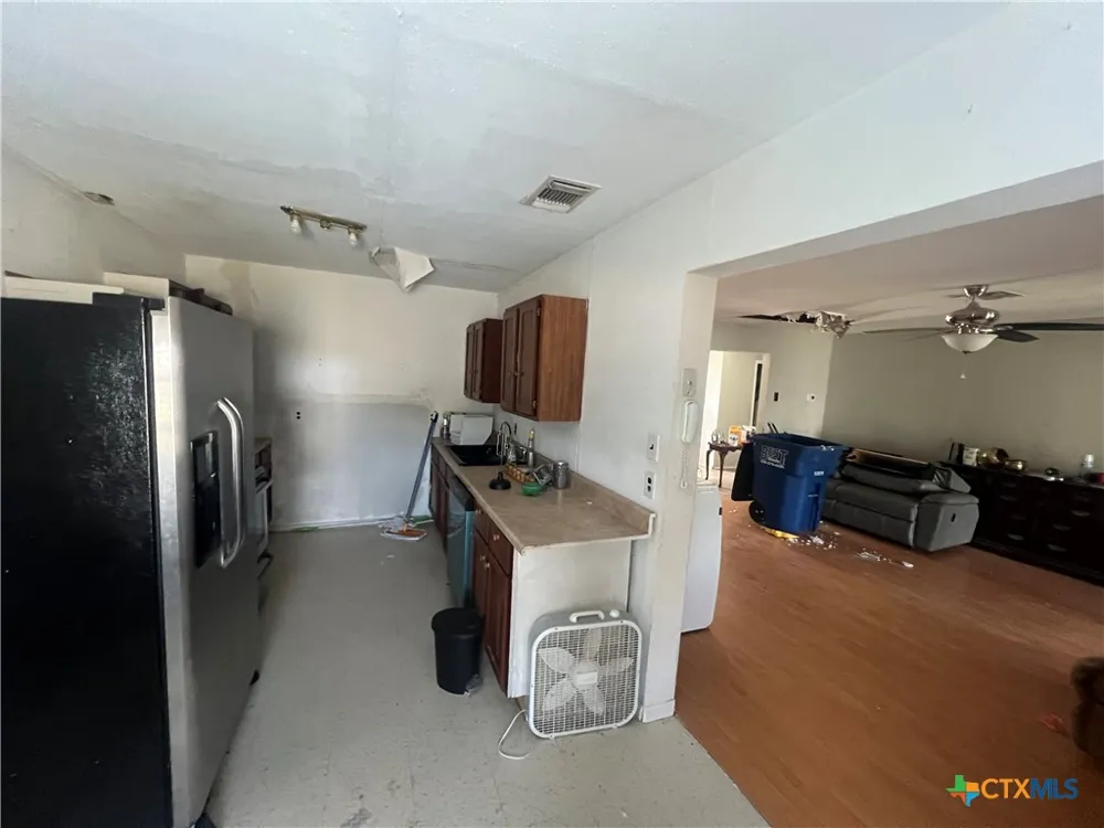 624 Crest Circle Drive San Marcos, TX 78666