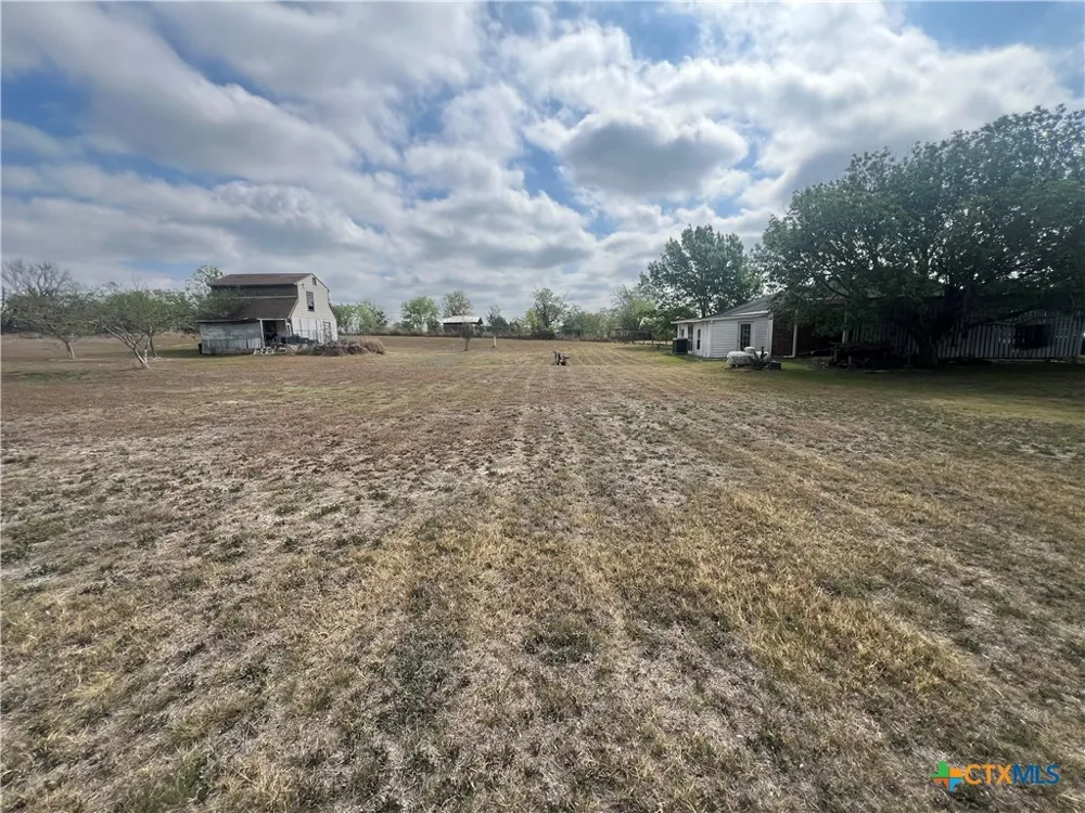 624 Crest Circle Drive San Marcos, TX 78666