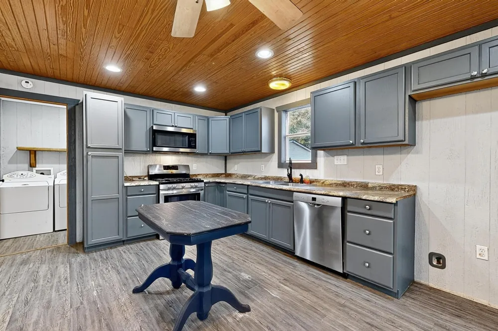 13420 County Road 2858 Eustace, TX 75124