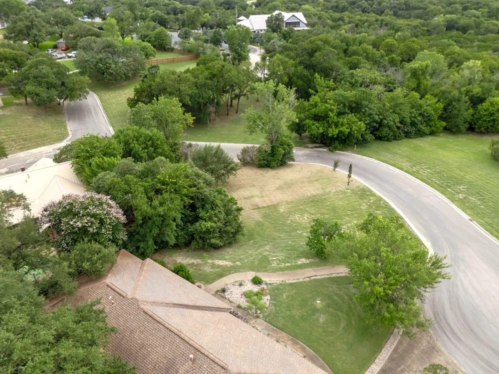 Valley Brook Circle Woodway, TX 76712