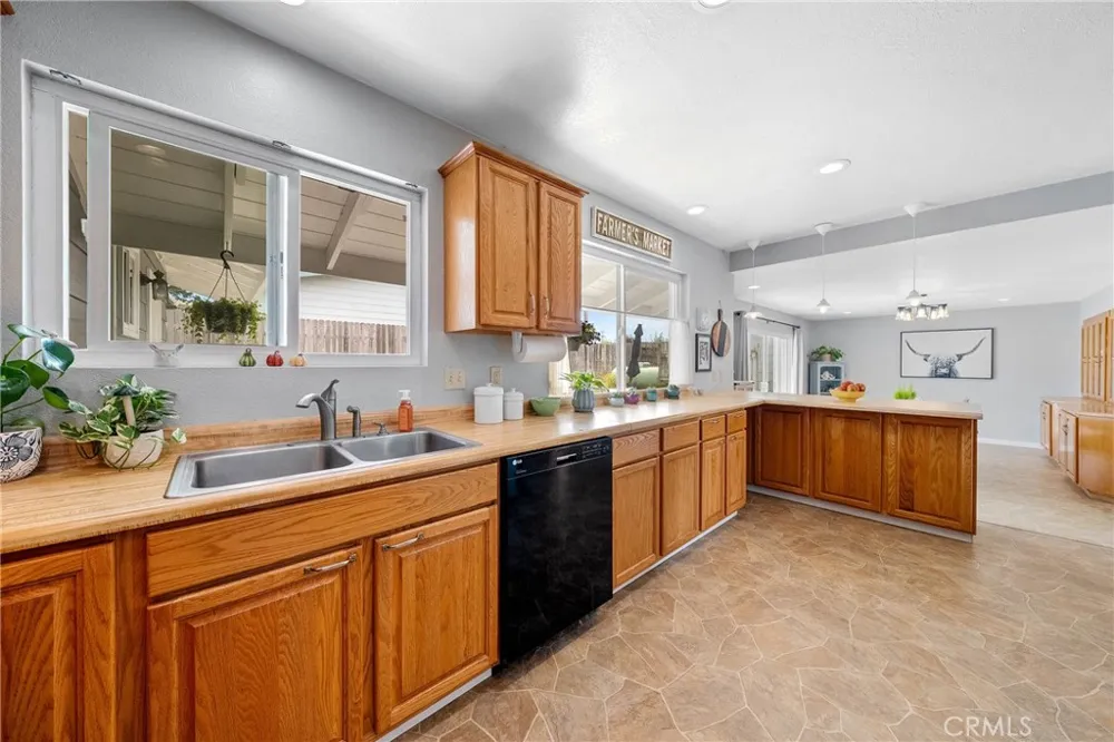 494 S Whipple Street Fort Bragg, CA 95437