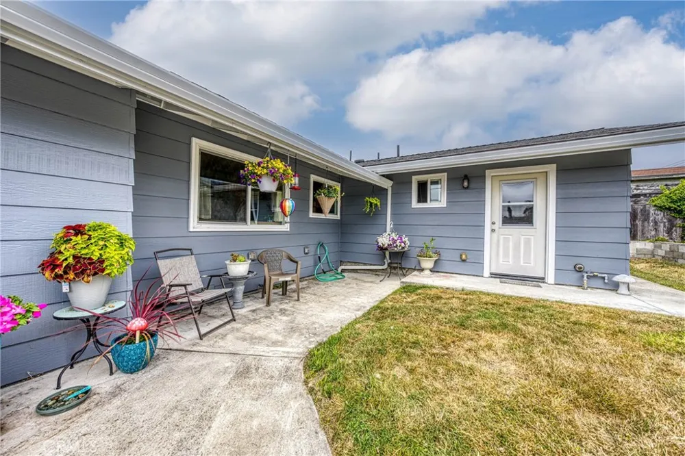 494 S Whipple Street Fort Bragg, CA 95437