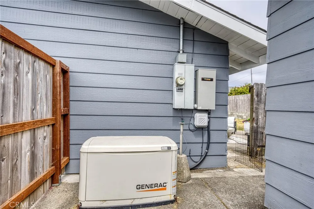 494 S Whipple Street Fort Bragg, CA 95437