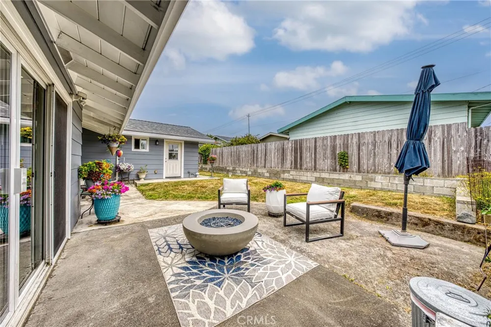 494 S Whipple Street Fort Bragg, CA 95437