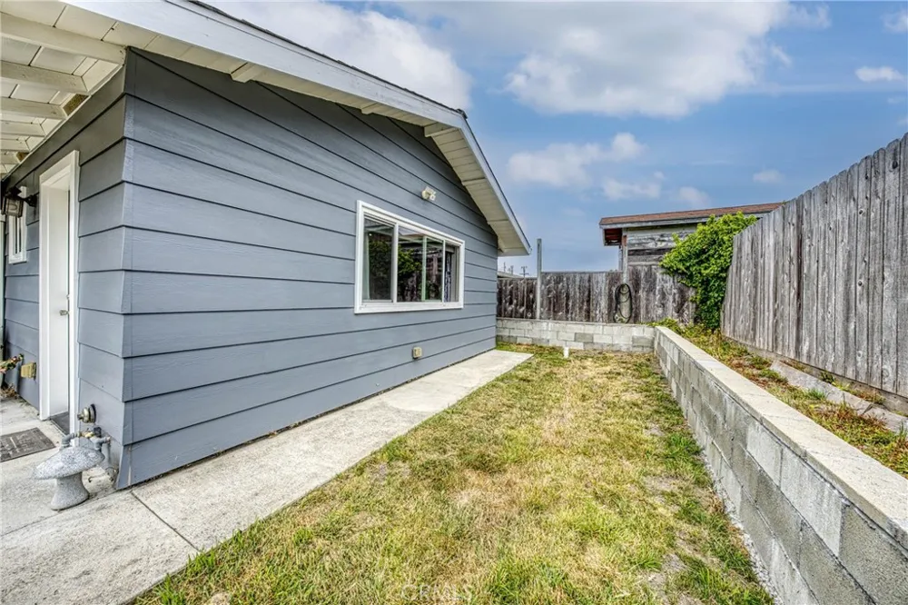 494 S Whipple Street Fort Bragg, CA 95437
