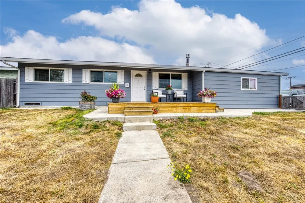 494 S Whipple Street Fort Bragg, CA 95437