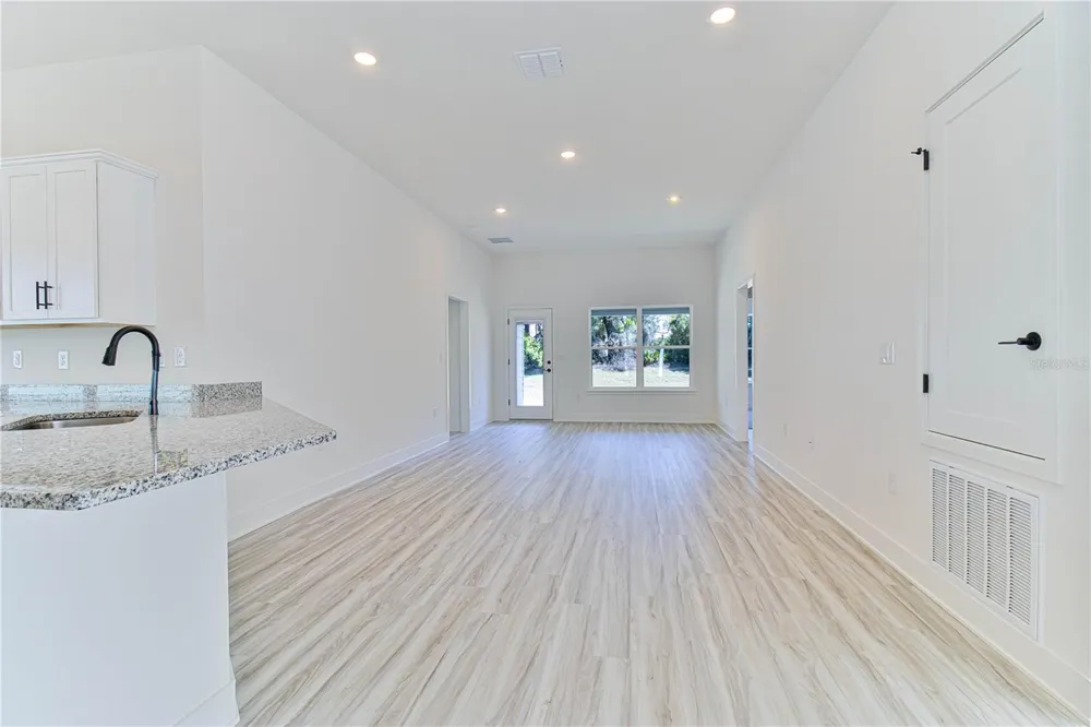 16881 NW 176TH WAY Alachua, FL 32615