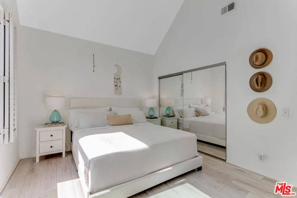28711 Pacific Coast Highway #22 Malibu, CA 90265