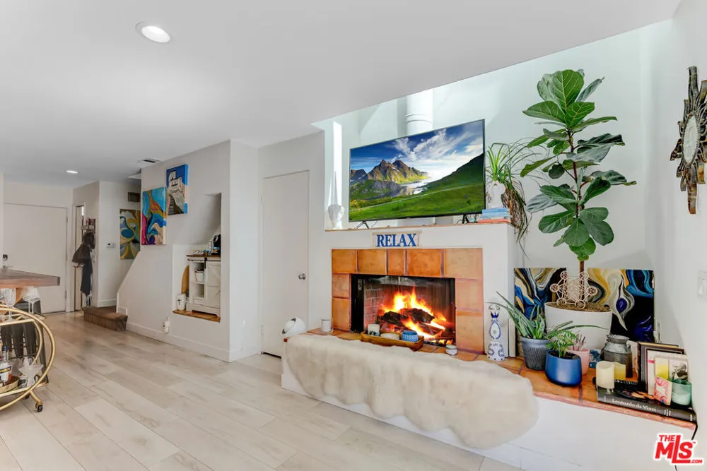 28711 Pacific Coast Highway #22 Malibu, CA 90265