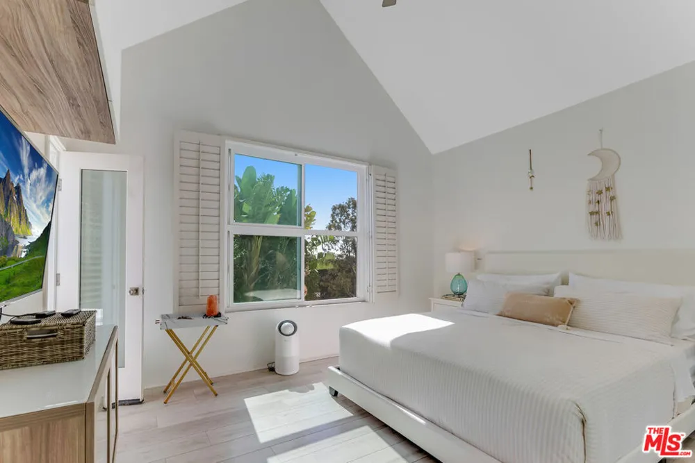 28711 Pacific Coast Highway #22 Malibu, CA 90265