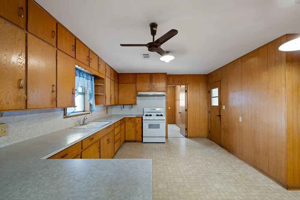 314 County Road 233 Wharton, TX 77488