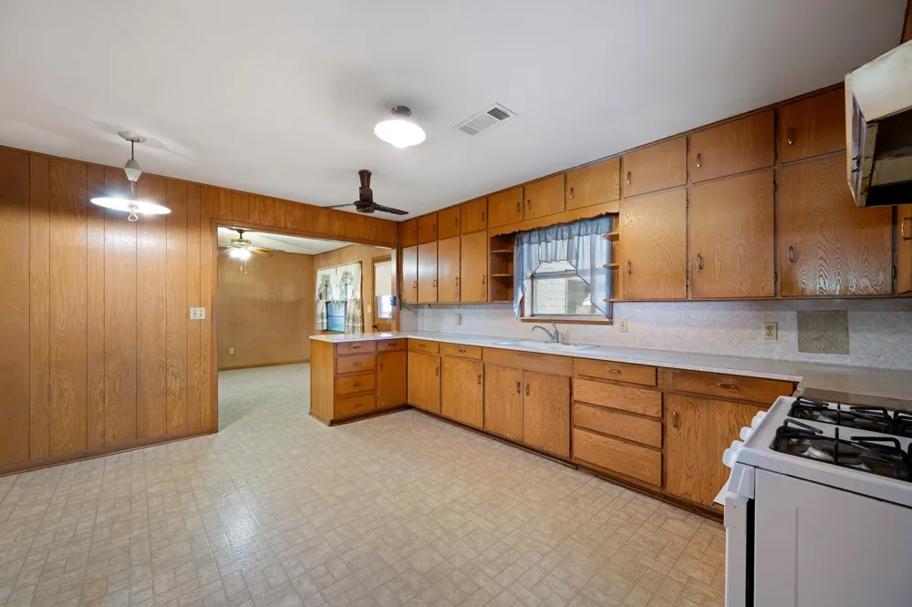 314 County Road 233 Wharton, TX 77488
