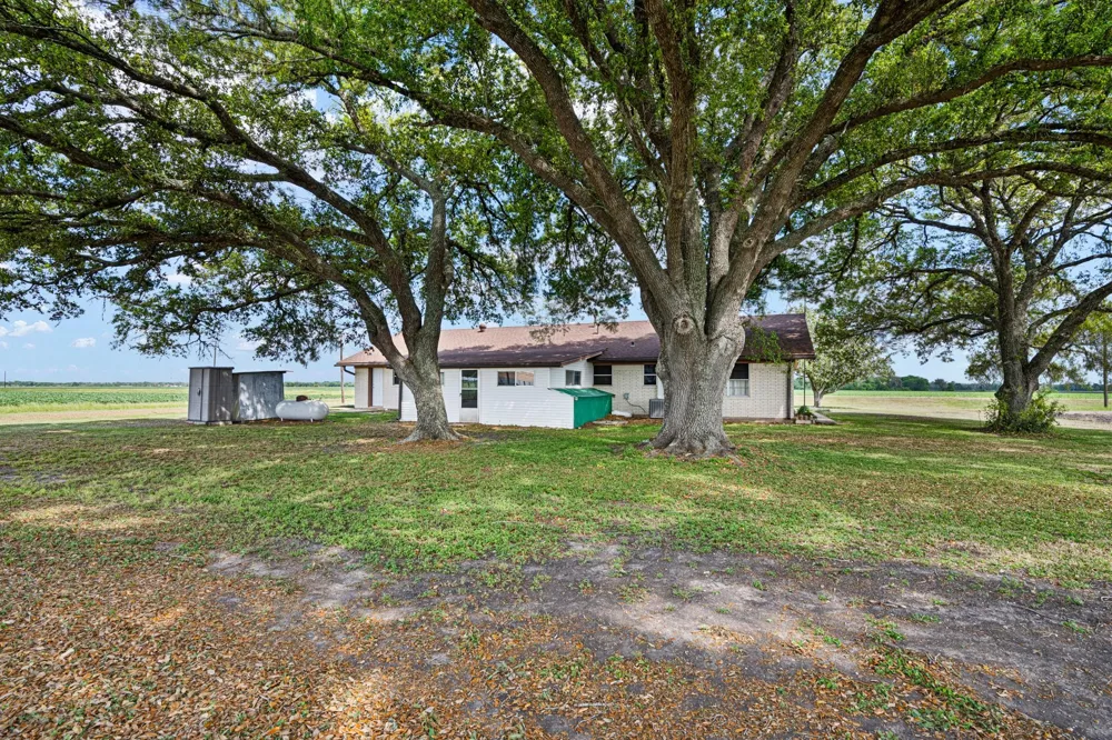314 County Road 233 Wharton, TX 77488