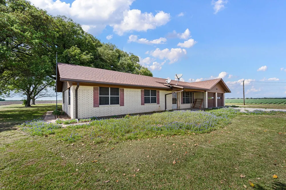 314 County Road 233 Wharton, TX 77488