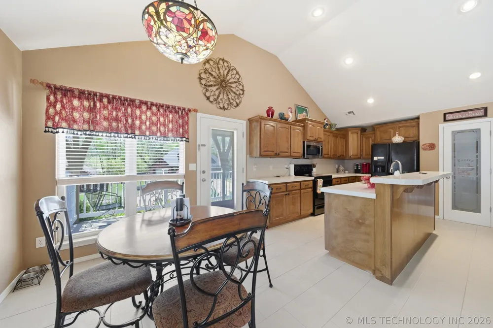 2015 W 4th Place S Claremore, OK 74017