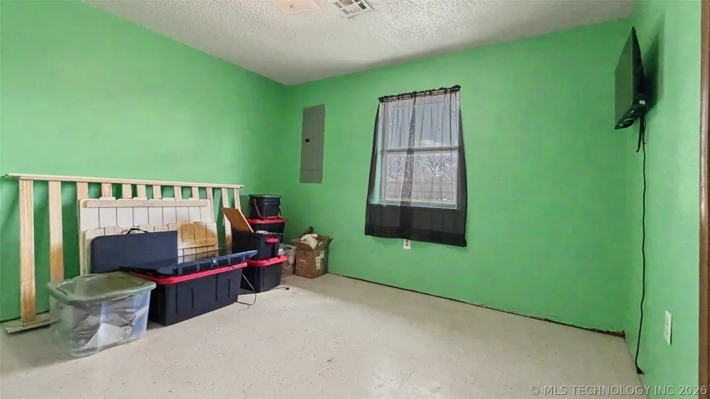 1017 Carla Avenue Stilwell, OK 74960