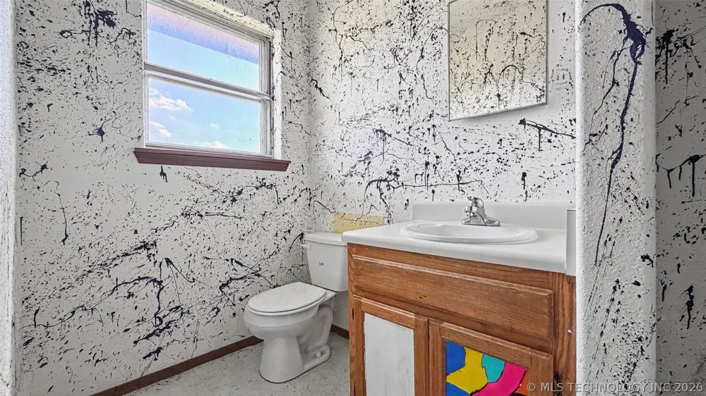 1017 Carla Avenue Stilwell, OK 74960
