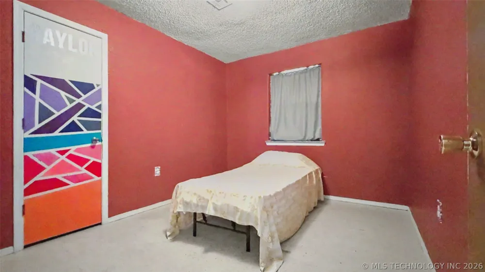 1017 Carla Avenue Stilwell, OK 74960