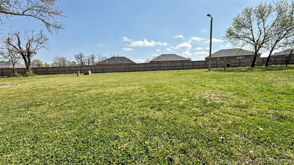 1017 Carla Avenue Stilwell, OK 74960
