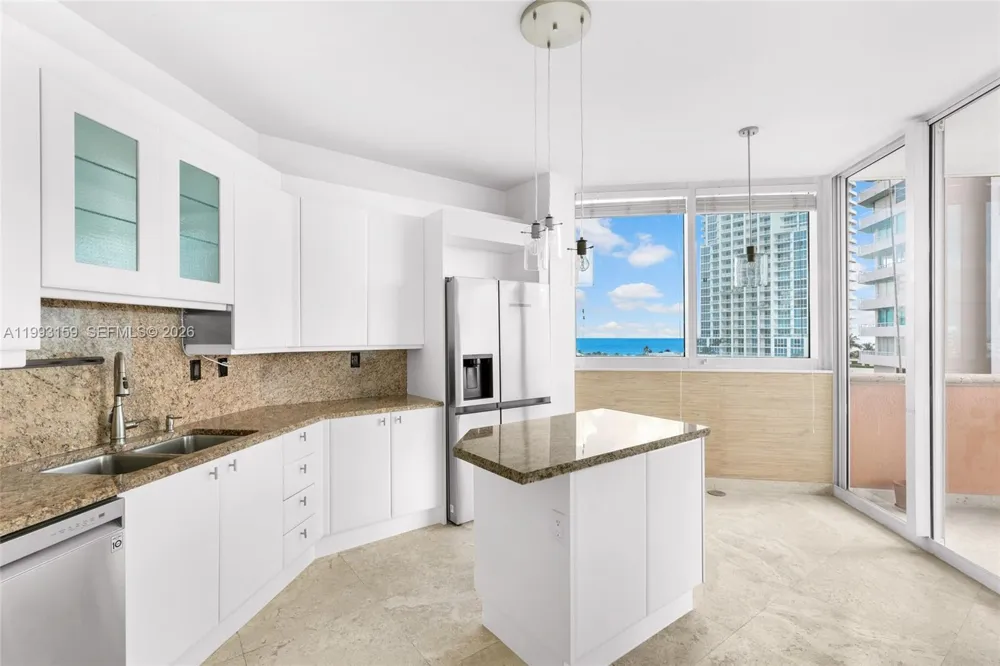 300 S Pointe Drive #801 Miami Beach, FL 33139