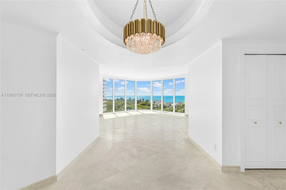 300 S Pointe Drive #801 Miami Beach, FL 33139